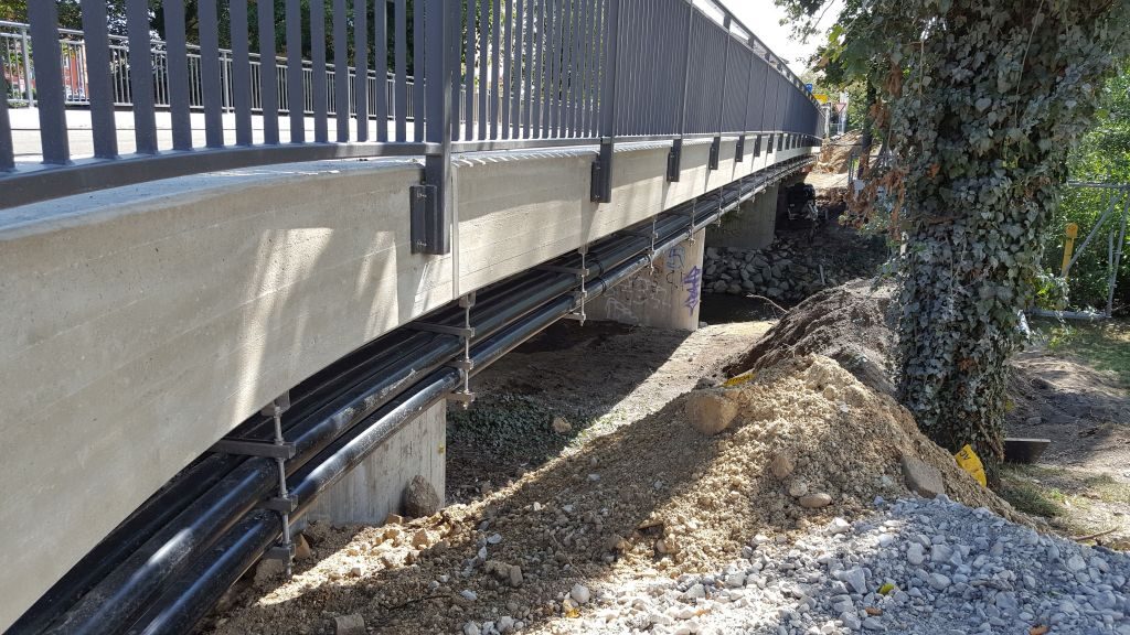 Brückenentwässerungsleitung aus Edelstahl
2018