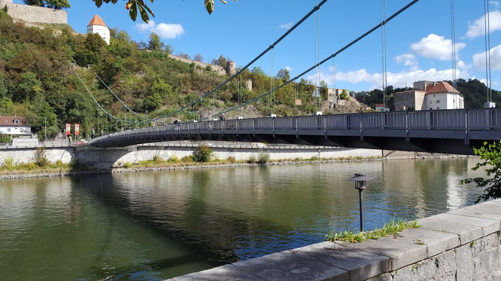 Brückenentwässerungsleitung aus Edelstahl
Mai 2017 - August 2018