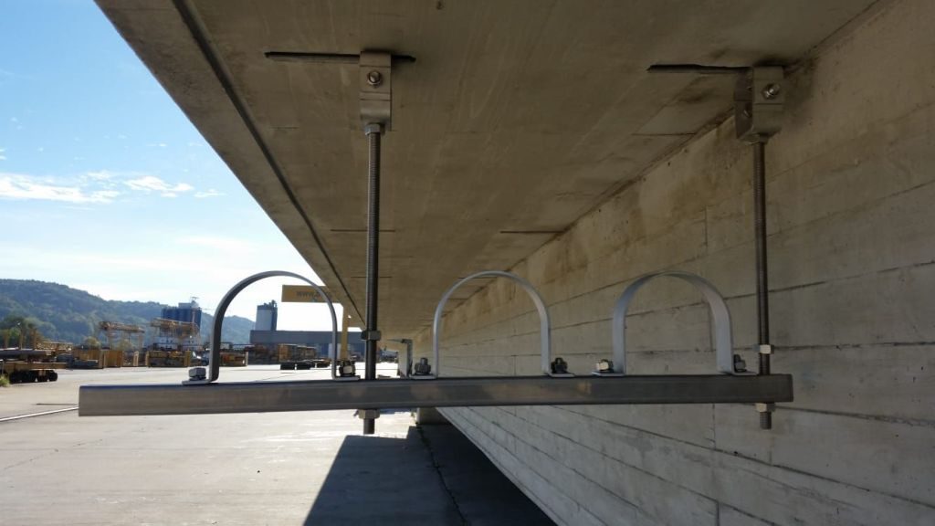 Brückenentwässerung Kabelschutzrohre 2018